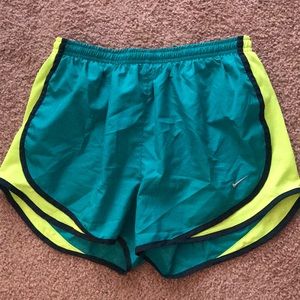 💚Nike Running Shorts